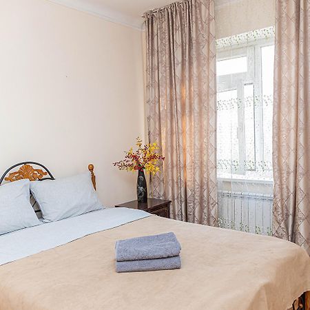 Appartamento Reliablehouse Квартира В Самом Центре Города Almaty Esterno foto