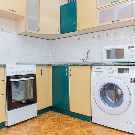 Appartamento Reliablehouse Квартира В Самом Центре Города Almaty Esterno foto